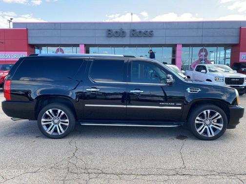 2013 Cadillac Escalade ESV Luxury