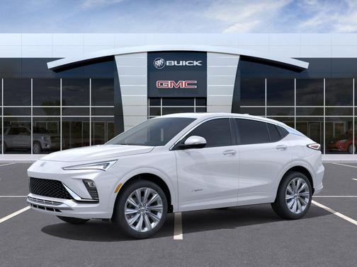 White Frost Tricoat 2026 Buick Envista Avenir FWD