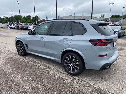 Brooklyn Grey Metallic 2024 BMW X5 xDrive40i