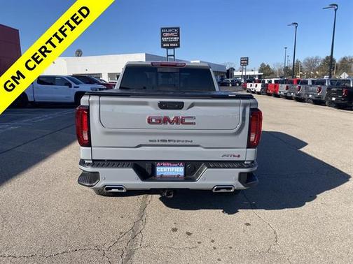 2024 GMC Sierra 1500 AT4