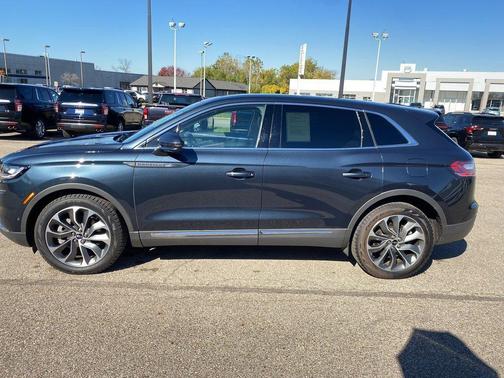 2023 Lincoln Nautilus Reserve