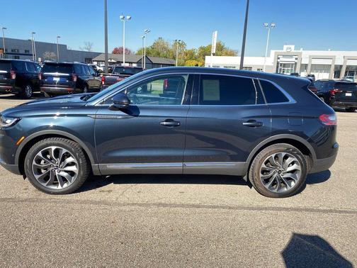 2023 Lincoln Nautilus Reserve