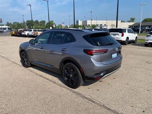 2022 Buick Envision FWD Essence