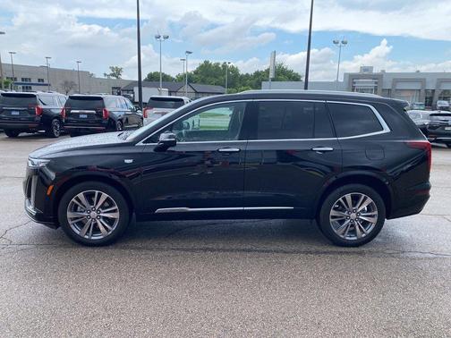 2025 Cadillac XT6 Premium Luxury AWD