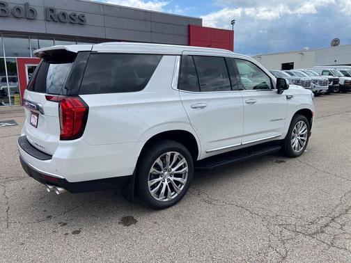 White Frost Tricoat 2023 GMC Yukon Denali
