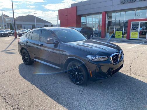 2022 BMW X4 xDrive30i