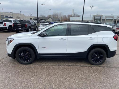 2022 GMC Terrain AWD AT4