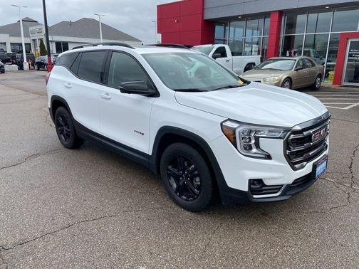 2022 GMC Terrain AWD AT4