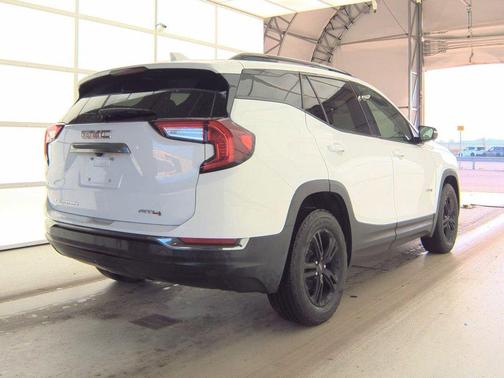 2022 GMC Terrain AWD AT4