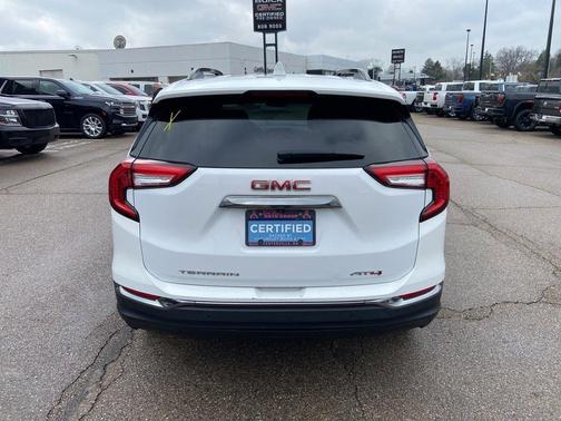 2022 GMC Terrain AWD AT4