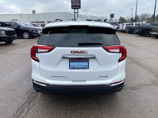 2022 GMC Terrain AWD AT4