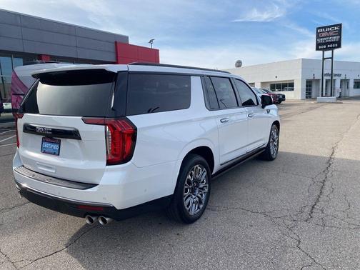2024 GMC Yukon XL Denali Ultimate