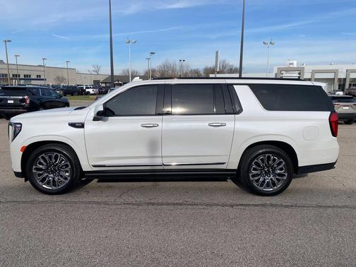 2024 GMC Yukon XL Denali Ultimate