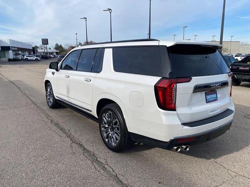 2024 GMC Yukon XL Denali Ultimate