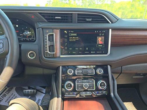 2024 GMC Yukon XL Denali Ultimate