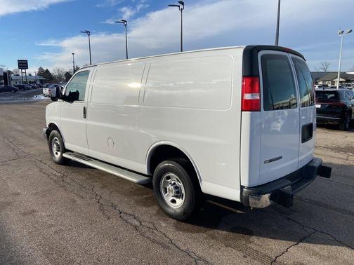 2024 Chevrolet Express 2500 RWD 2500 Regular Wheelbase WT