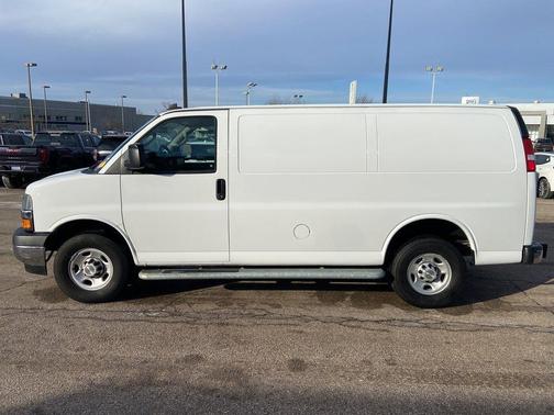 2024 Chevrolet Express 2500 RWD 2500 Regular Wheelbase WT