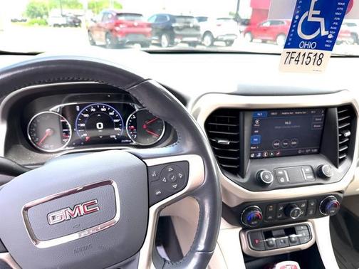 2022 GMC Acadia Denali