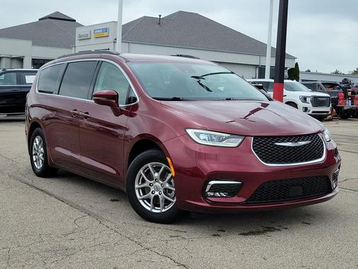 Velvet Red Pearlcoat 2021 Chrysler Pacifica Touring