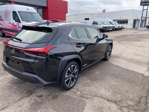 2020 Lexus UX 250h Base