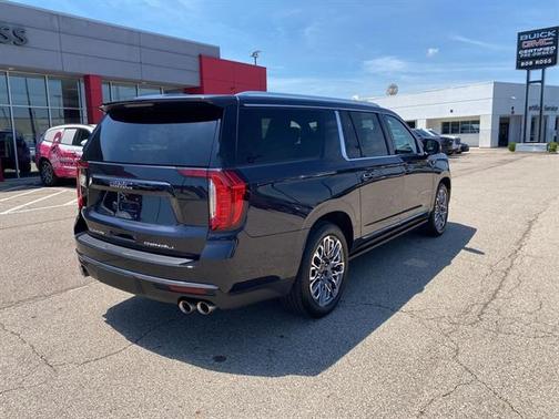 2023 GMC Yukon XL Denali Ultimate