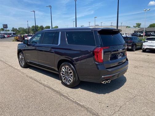 2023 GMC Yukon XL Denali Ultimate