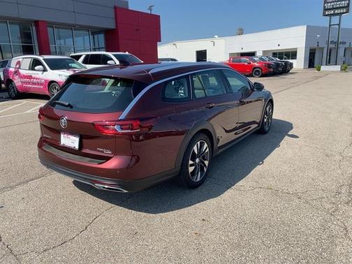 2018 Buick Regal TourX Essence