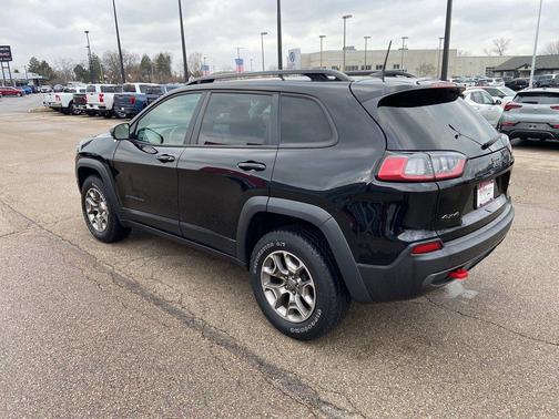 2022 Jeep Cherokee Trailhawk