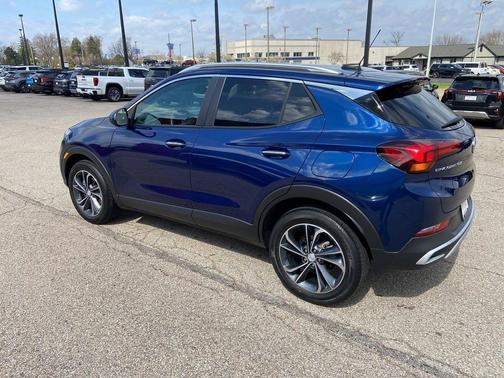 Sapphire Metallic 2023 Buick Encore GX Select