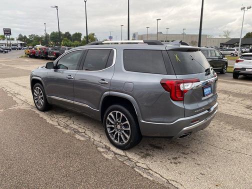 2022 GMC Acadia Denali