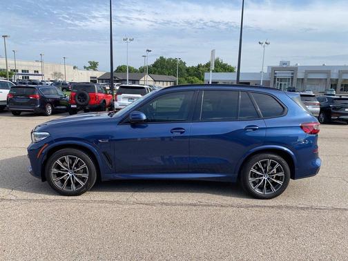 2022 BMW X5 PHEV xDrive45e