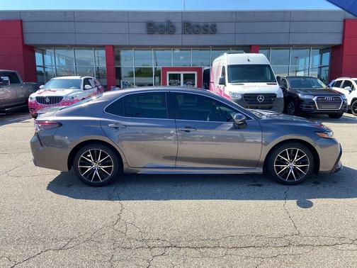 Predawn Gray Mica 2024 Toyota Camry SE