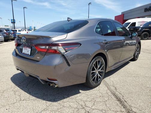 Predawn Gray Mica 2024 Toyota Camry SE
