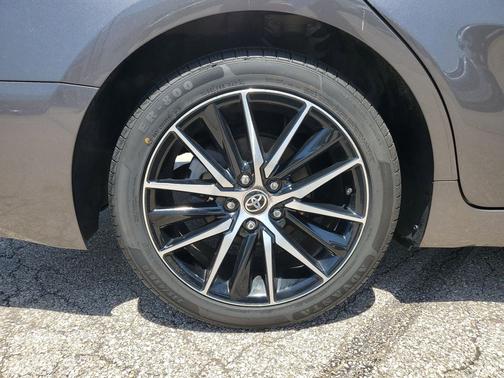 Predawn Gray Mica 2024 Toyota Camry SE