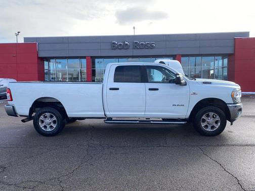 2024 RAM 2500 Big Horn Crew Cab 4x4 8' Box