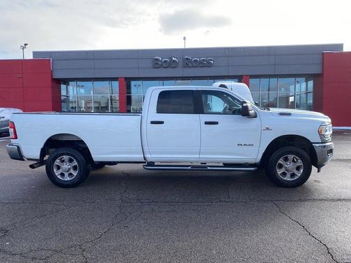 2024 RAM 2500 Big Horn Crew Cab 4x4 8' Box