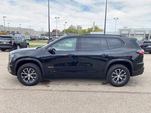 2024 GMC Acadia AWD AT4