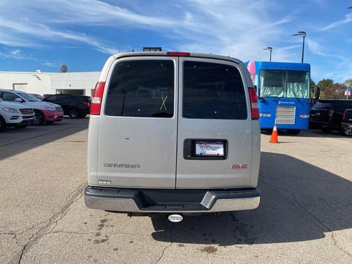 2008 GMC Savana 3500 LS Extended Wagon