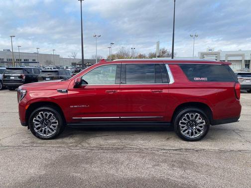 2023 GMC Yukon XL Denali Ultimate