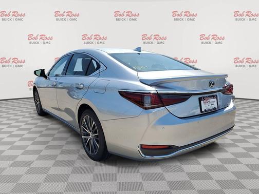 Iridium 2024 Lexus ES 250 Base