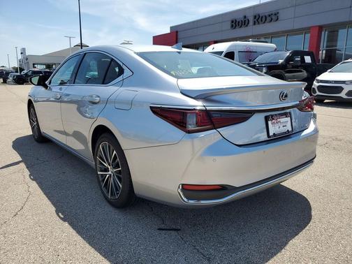 Iridium 2024 Lexus ES 250 Base