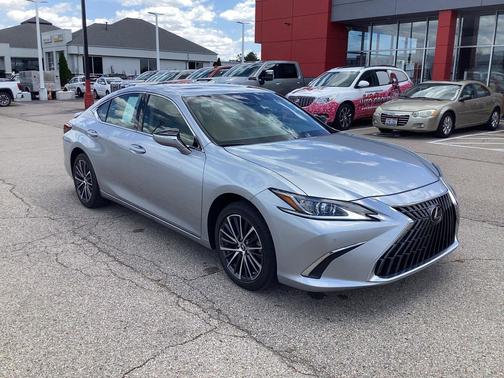 Iridium 2024 Lexus ES 250 Base