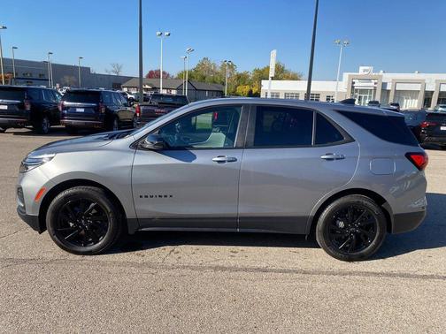 2023 Chevrolet Equinox LS