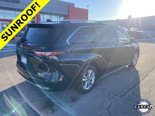 2021 Toyota Sienna Limited 7-Passenger