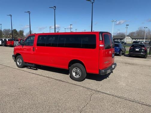 2024 GMC Savana 3500 RWD 3500 Extended Wheelbase LT