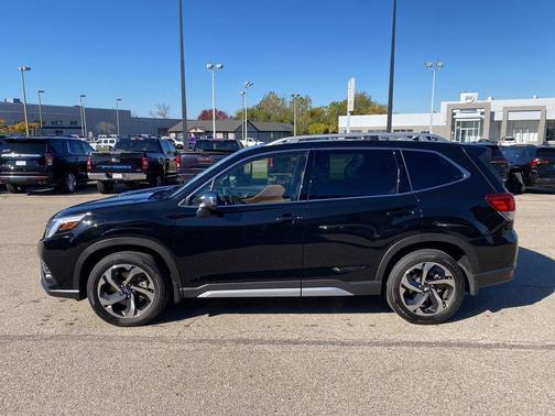 2023 Subaru Forester Touring