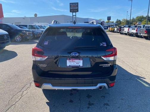 2023 Subaru Forester Touring