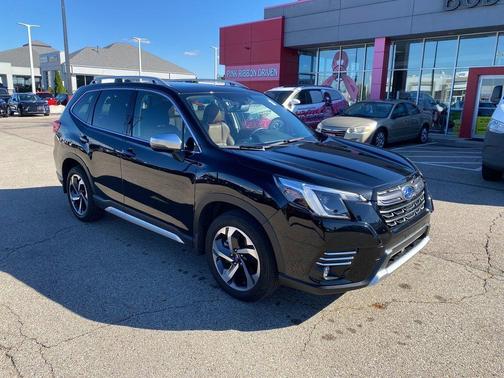 2023 Subaru Forester Touring