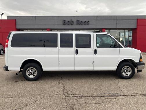 2023 GMC Savana 3500 RWD 3500 Extended Wheelbase LS