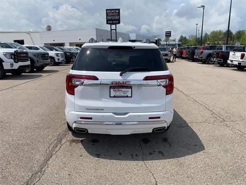 2020 GMC Acadia Denali